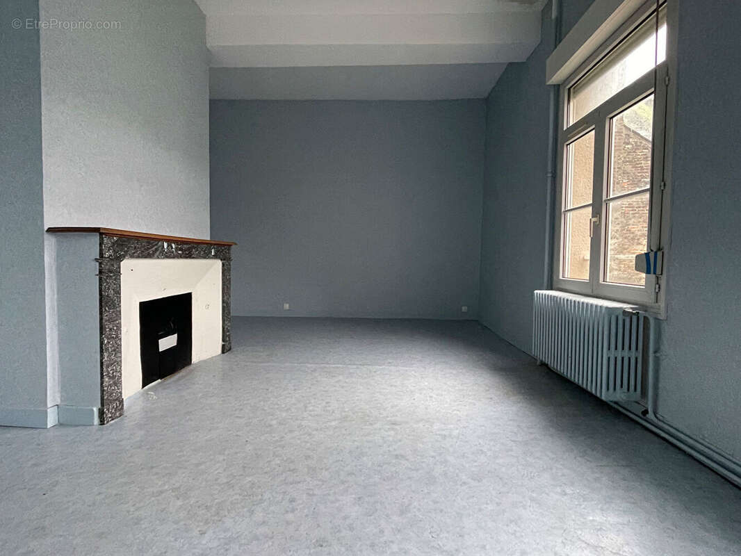 Appartement à GUISE