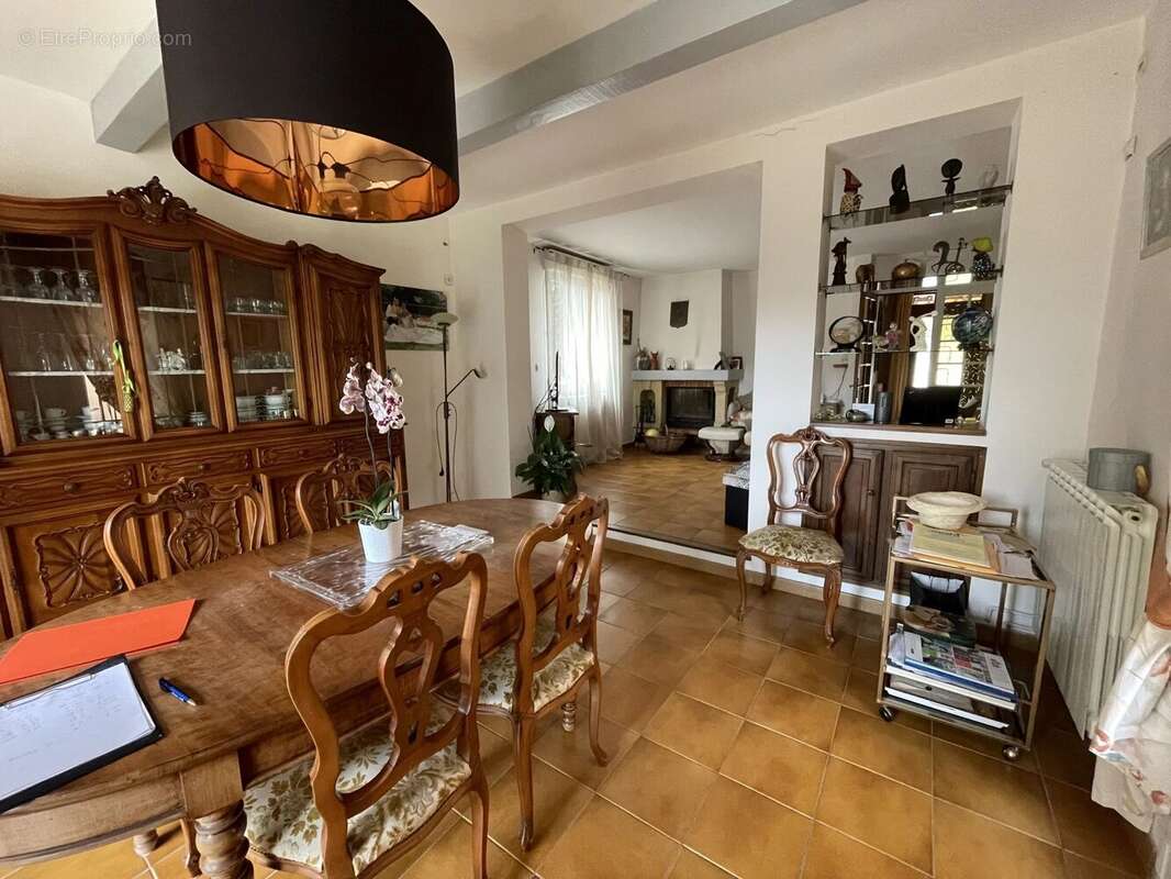 Maison à VENELLES