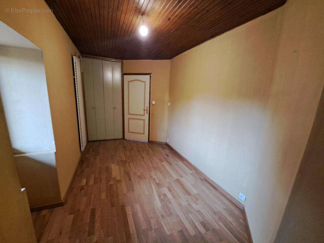 Appartement à MOIRANS