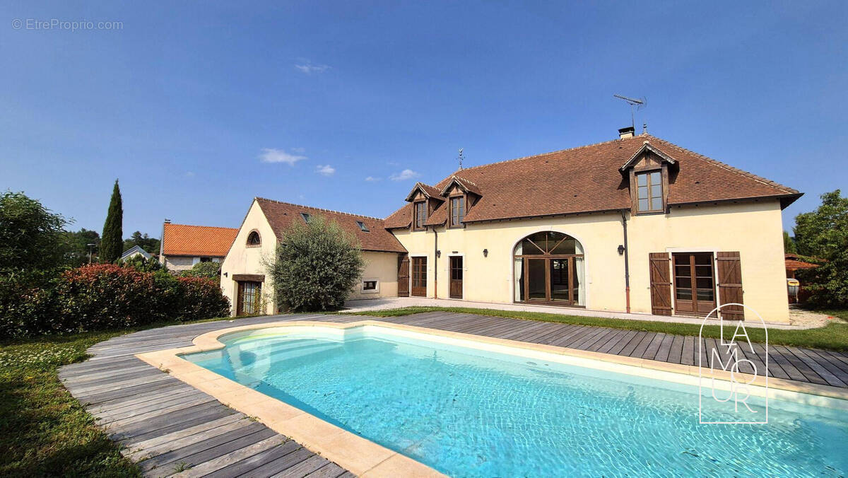 Maison à FLEUREY-SUR-OUCHE