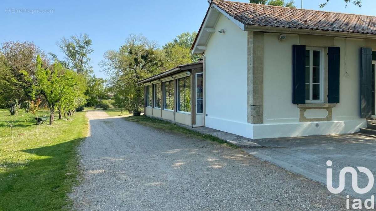 Photo 3 - Maison à JUILLAC