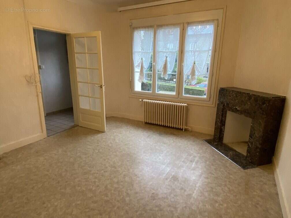Maison à CHAMBERET