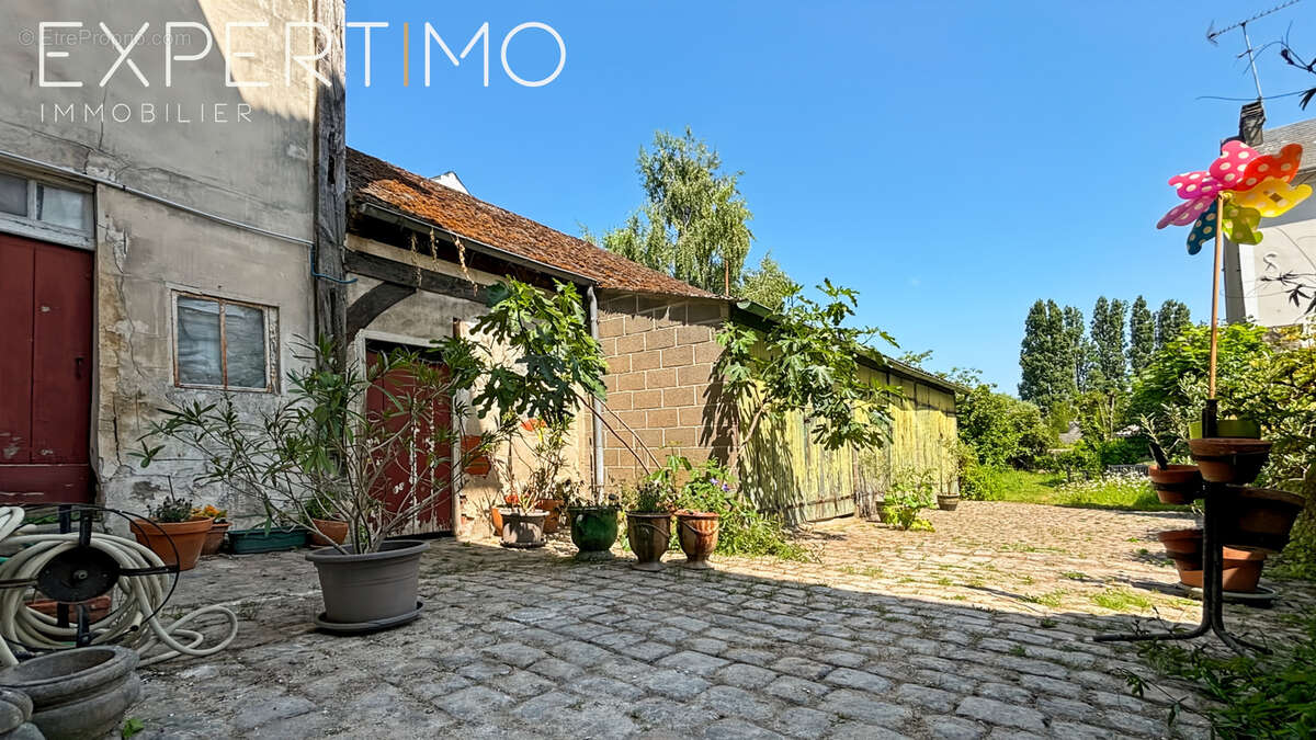 Maison à ETAMPES