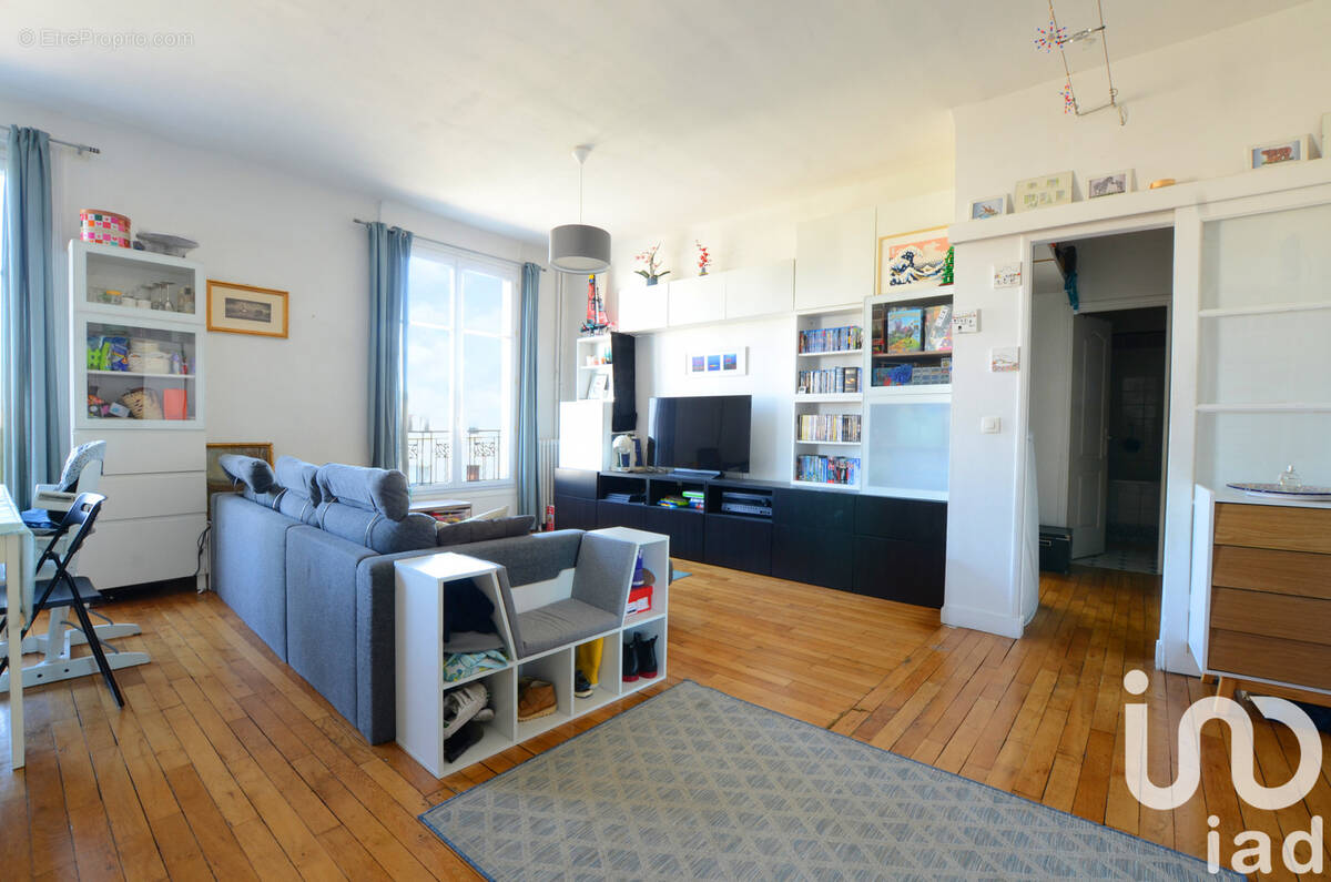 Photo 1 - Appartement à LA GARENNE-COLOMBES
