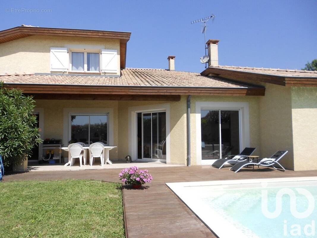 Photo 1 - Maison à SAINT-JEAN