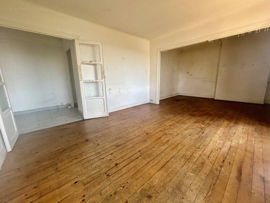 Appartement à SAINT-ETIENNE