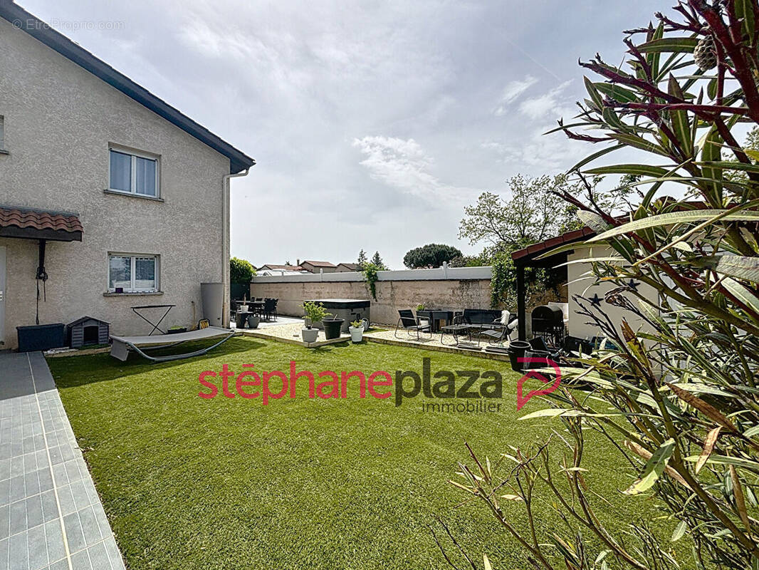 Appartement à GENAS