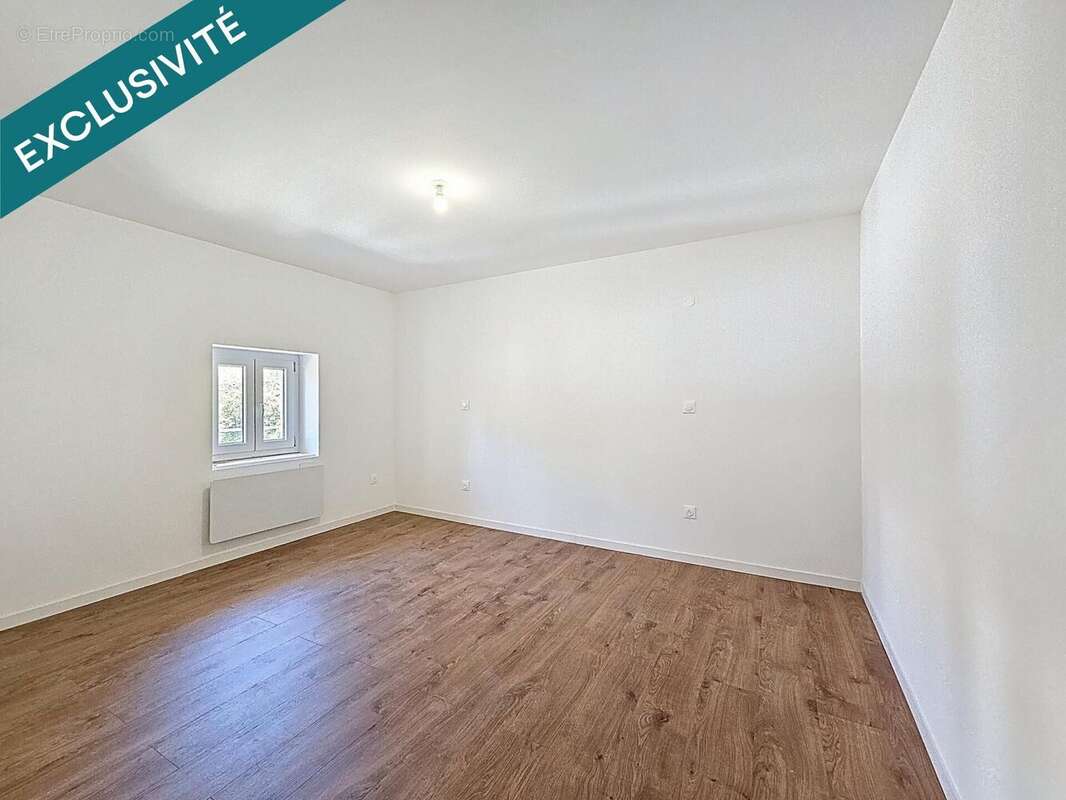 Photo 6 - Appartement à MONTMERLE-SUR-SAONE