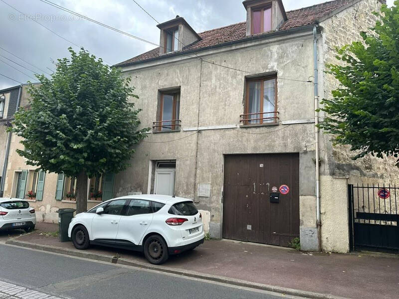 Maison à PRESLES