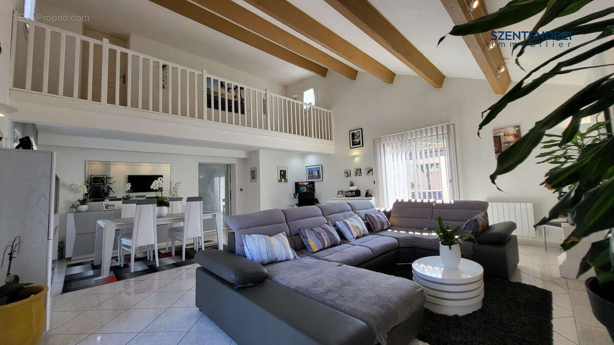 Maison à VILLETELLE