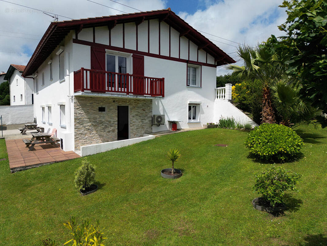 Maison à USTARITZ