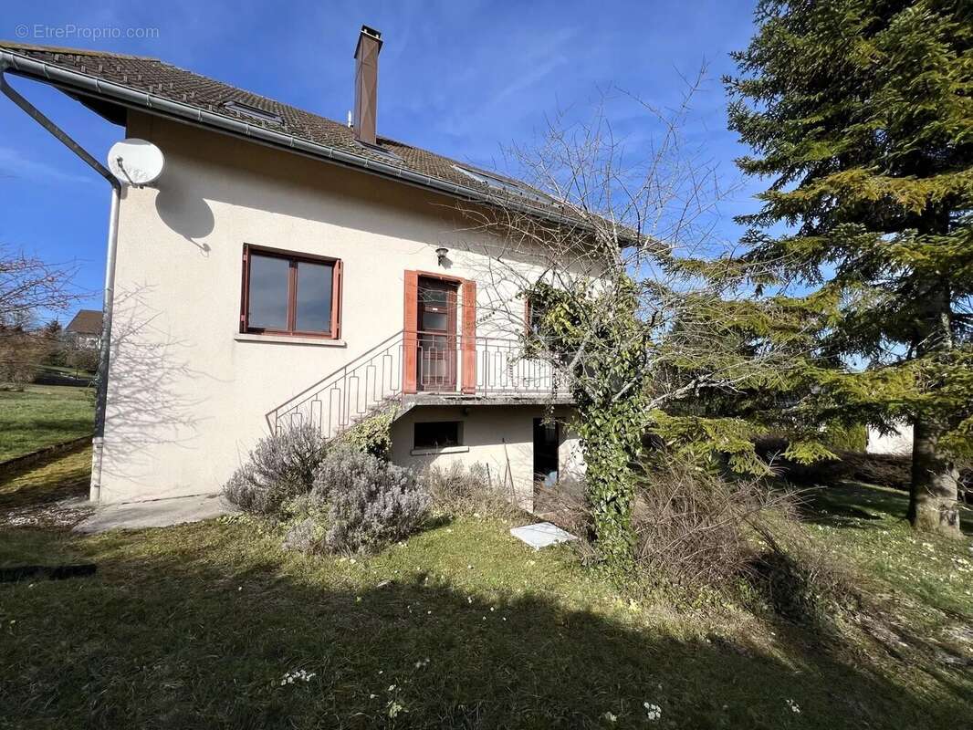 Maison à ORGELET