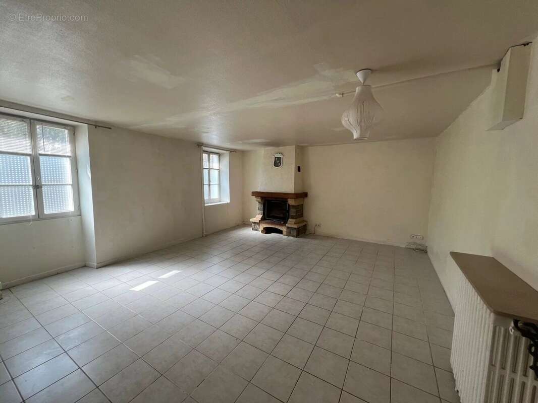 Appartement à HOUDAN