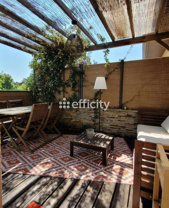 Appartement à CHAZAY-D&#039;AZERGUES