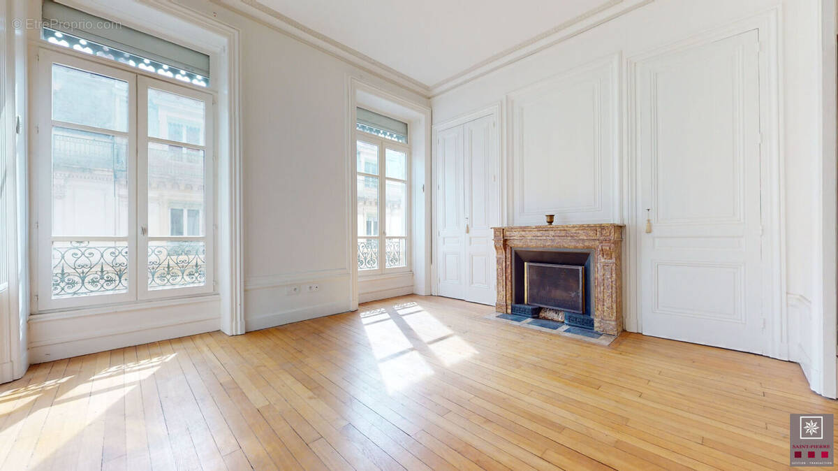 Appartement à LYON-6E