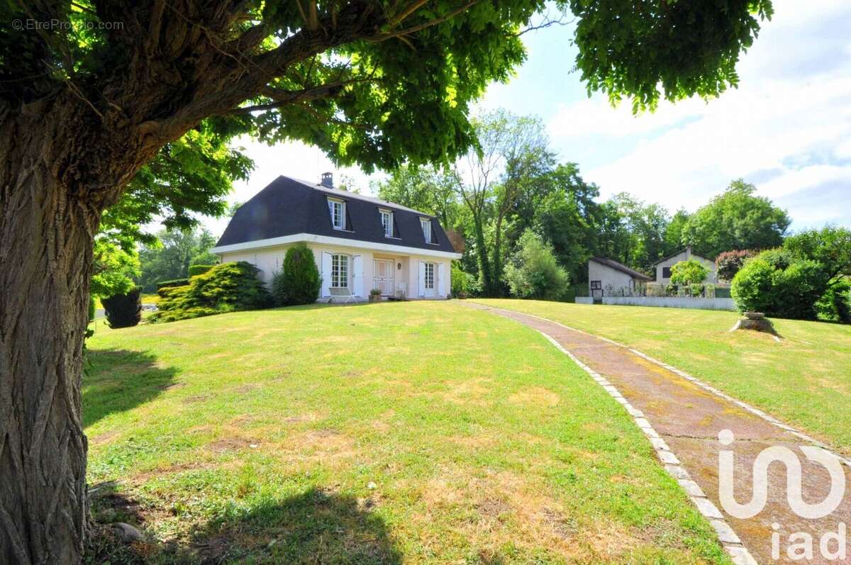 Photo 1 - Maison à OLLAINVILLE