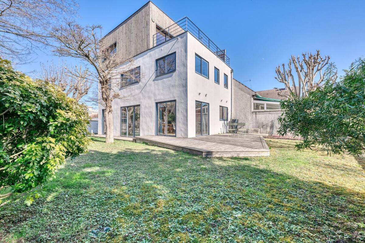 Maison à BAGNEUX