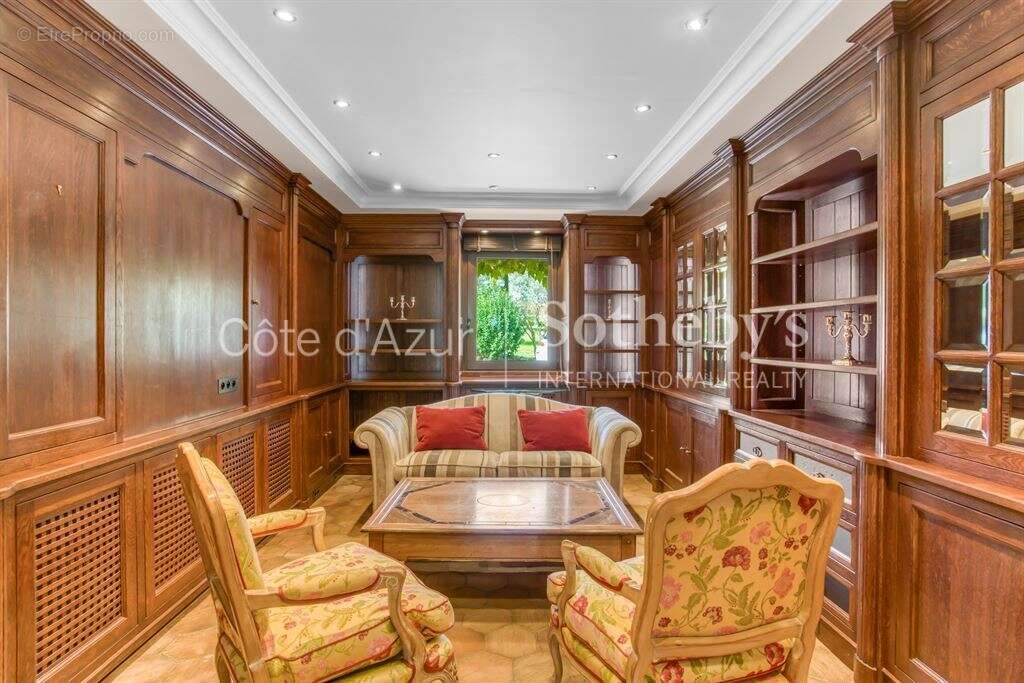 Maison à MOUGINS