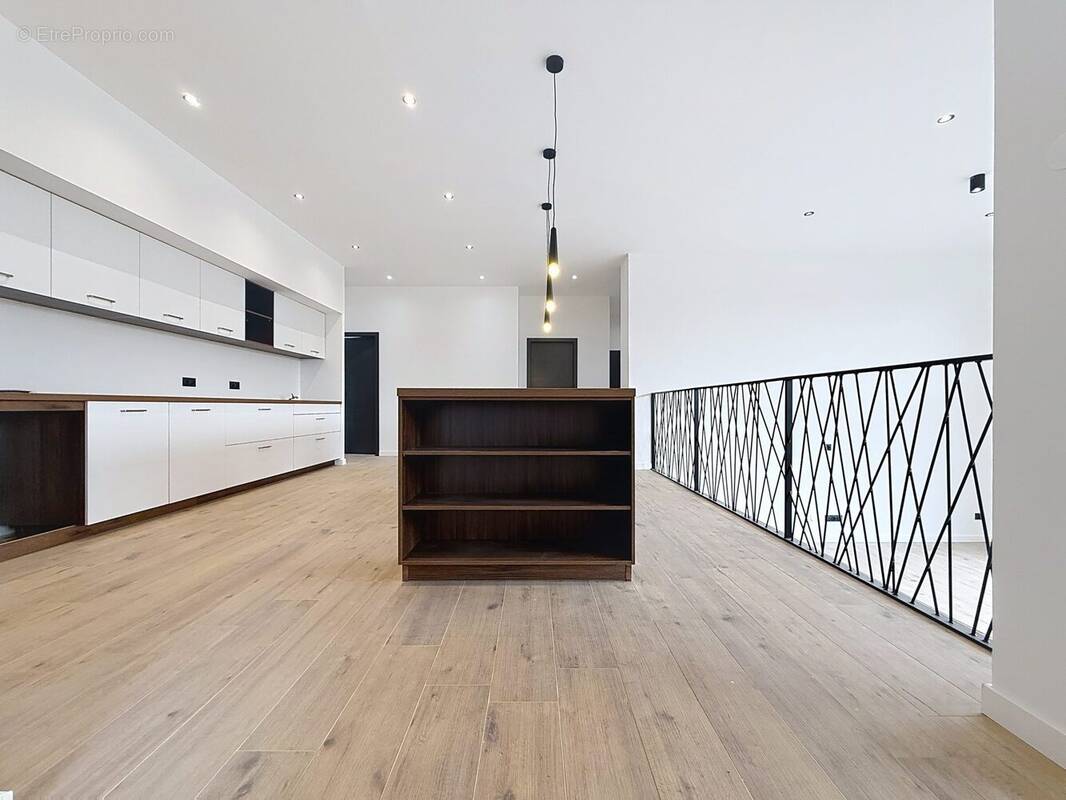 Appartement à CRAVANCHE