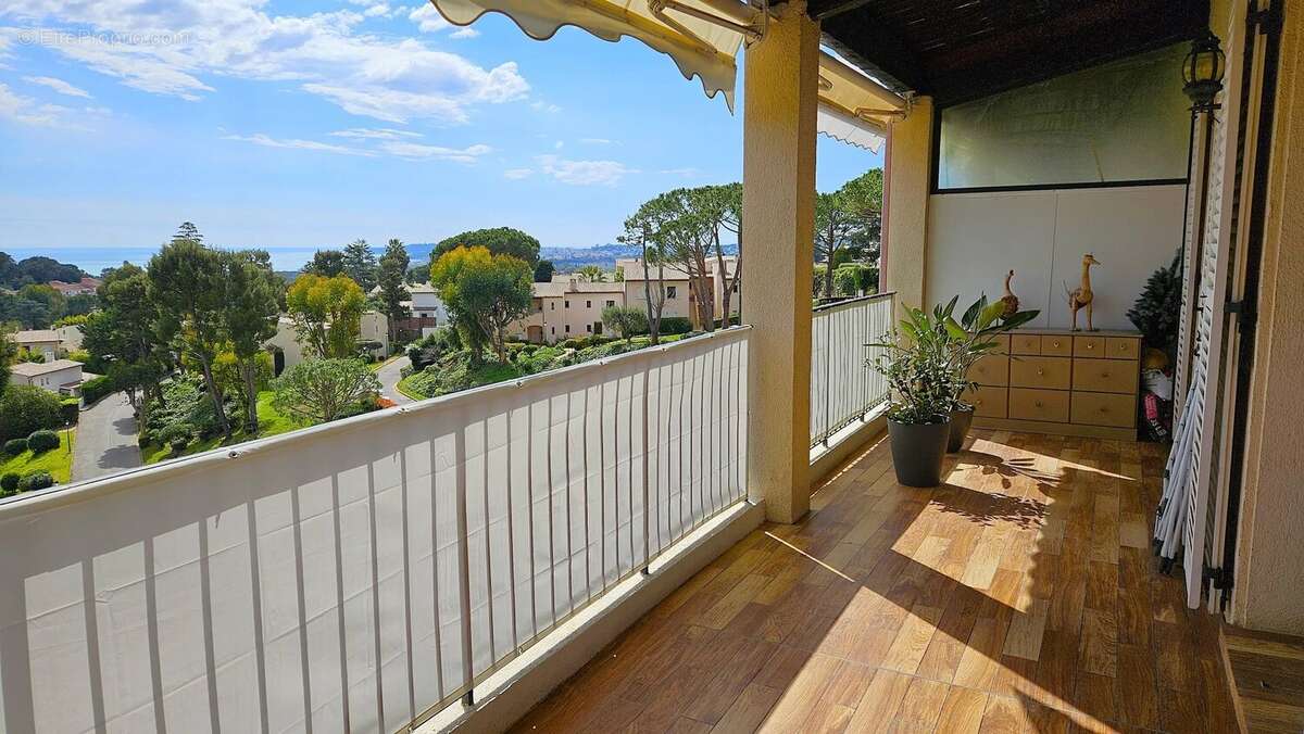 Appartement à VILLENEUVE-LOUBET