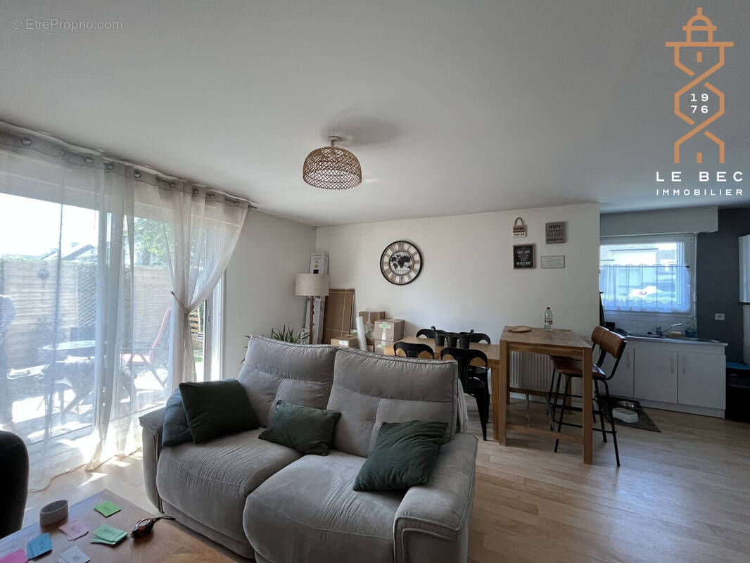 Appartement à SAINT-AVE