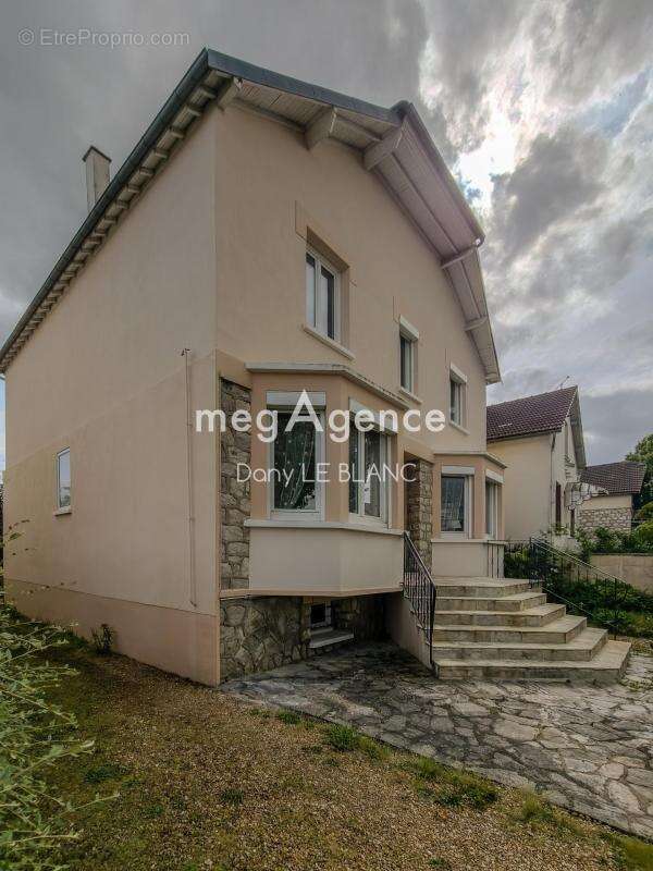 Maison à CHARTRES
