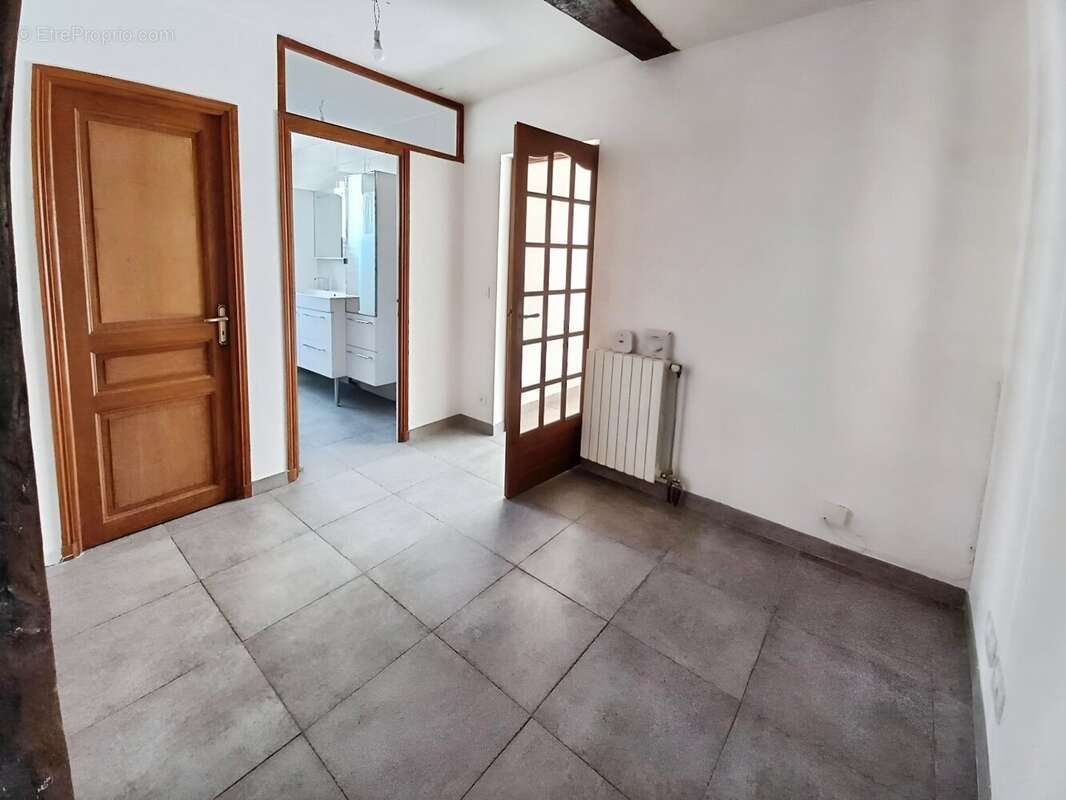 Maison à BEZENET