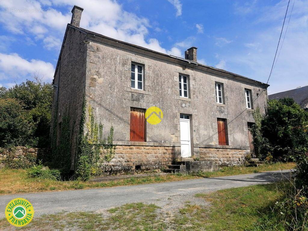 Maison à BOUSSAC