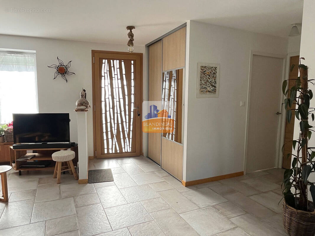 Maison à BOUAYE