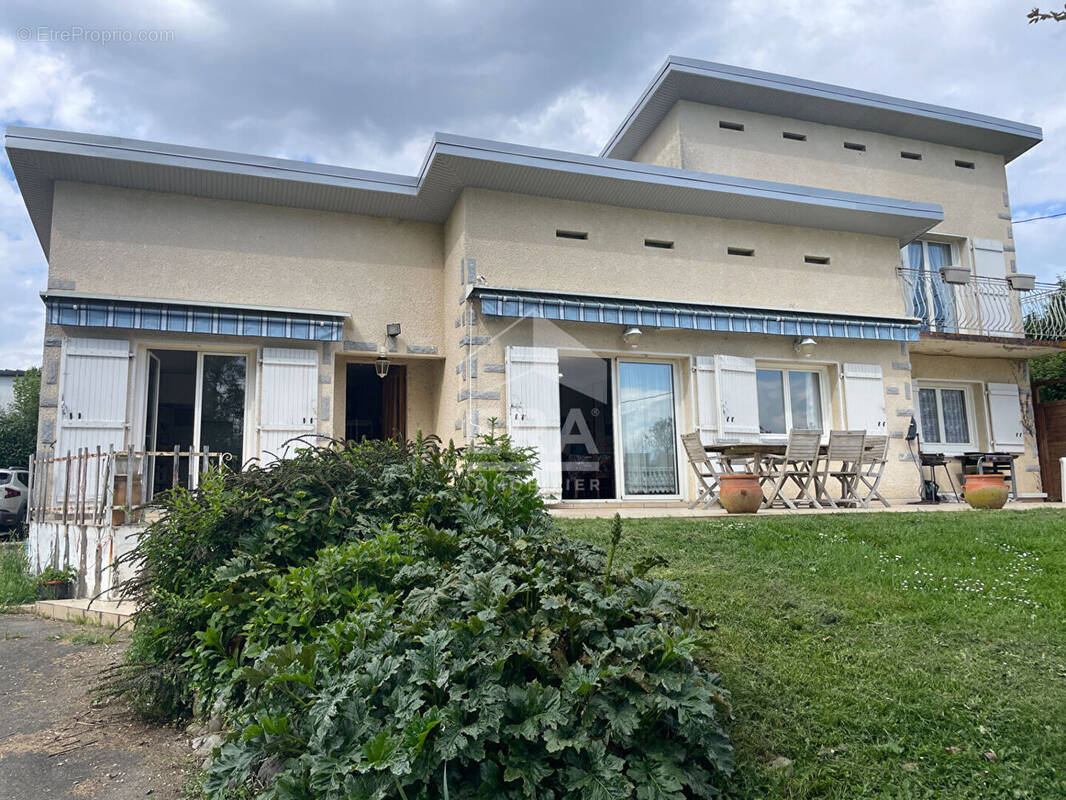 Maison à NOUSTY
