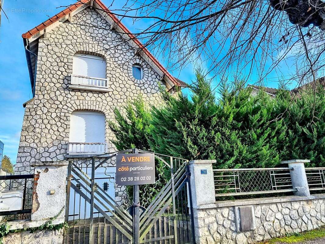 Maison à AMILLY