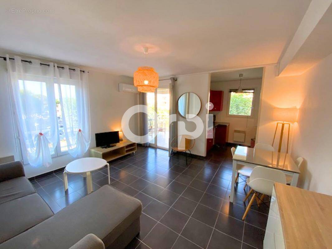 Appartement à MANDELIEU-LA-NAPOULE