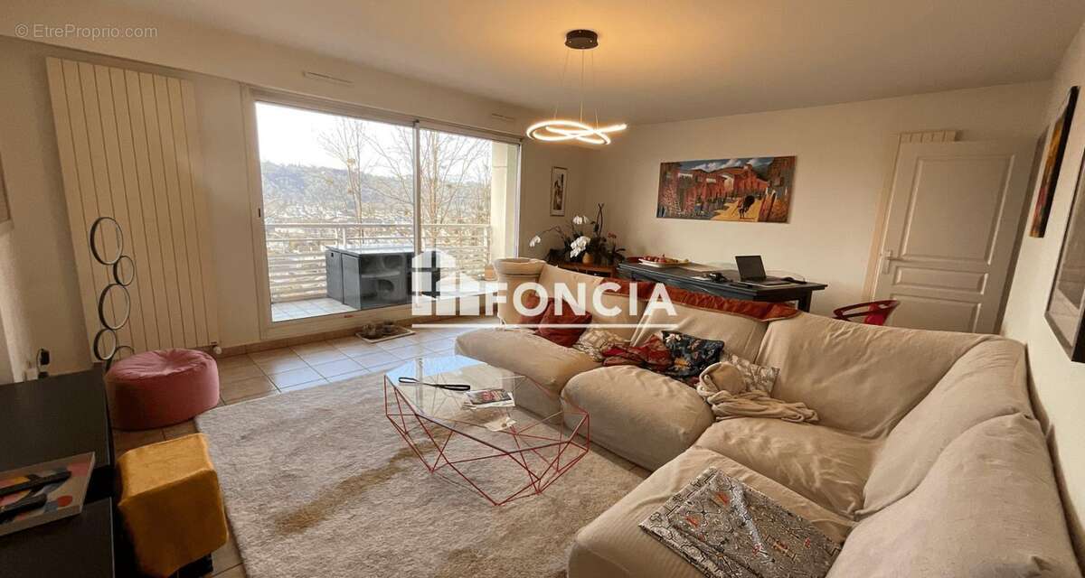 Appartement à BILLERE