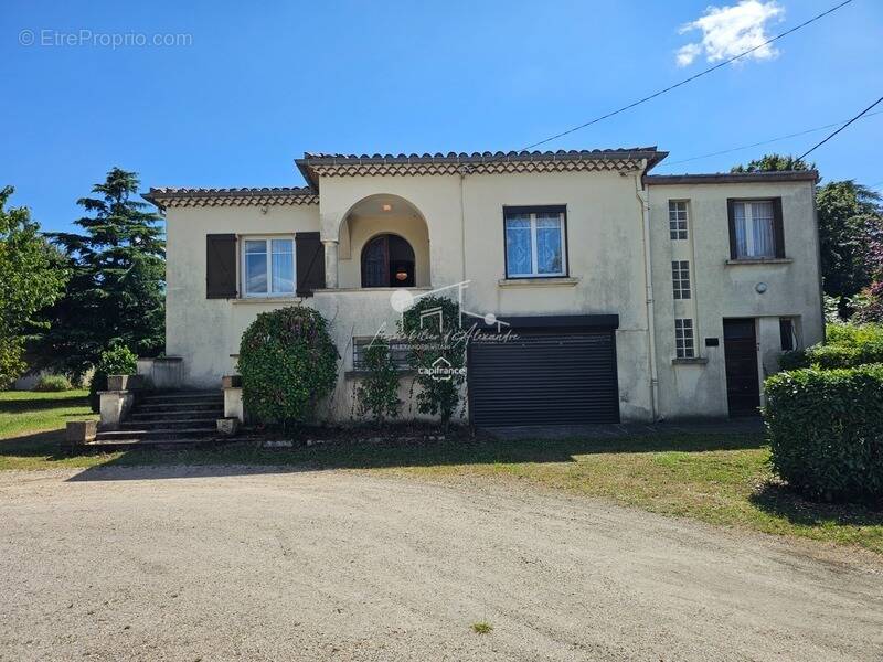 Maison à AUSSILLON