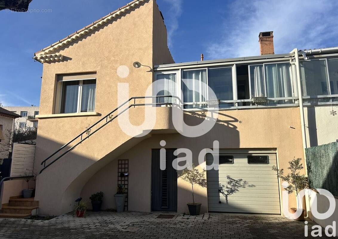 Photo 1 - Appartement à NIMES
