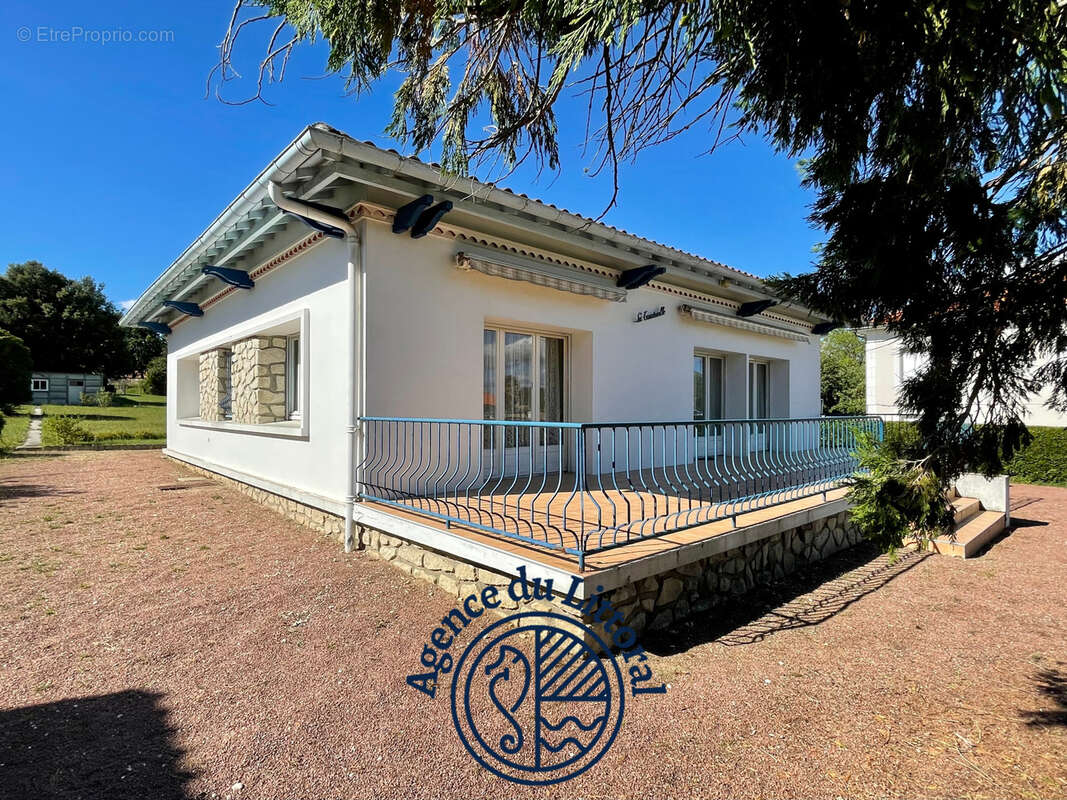 Maison à MESCHERS-SUR-GIRONDE