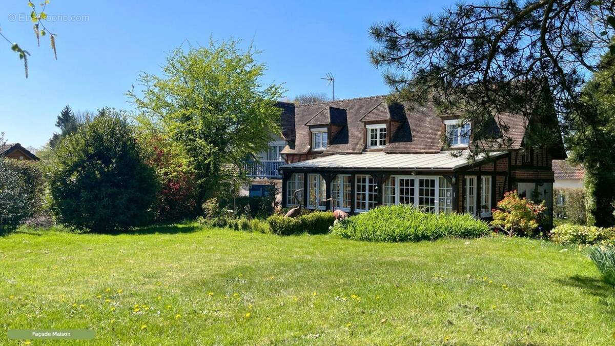 Maison à AUNEUIL