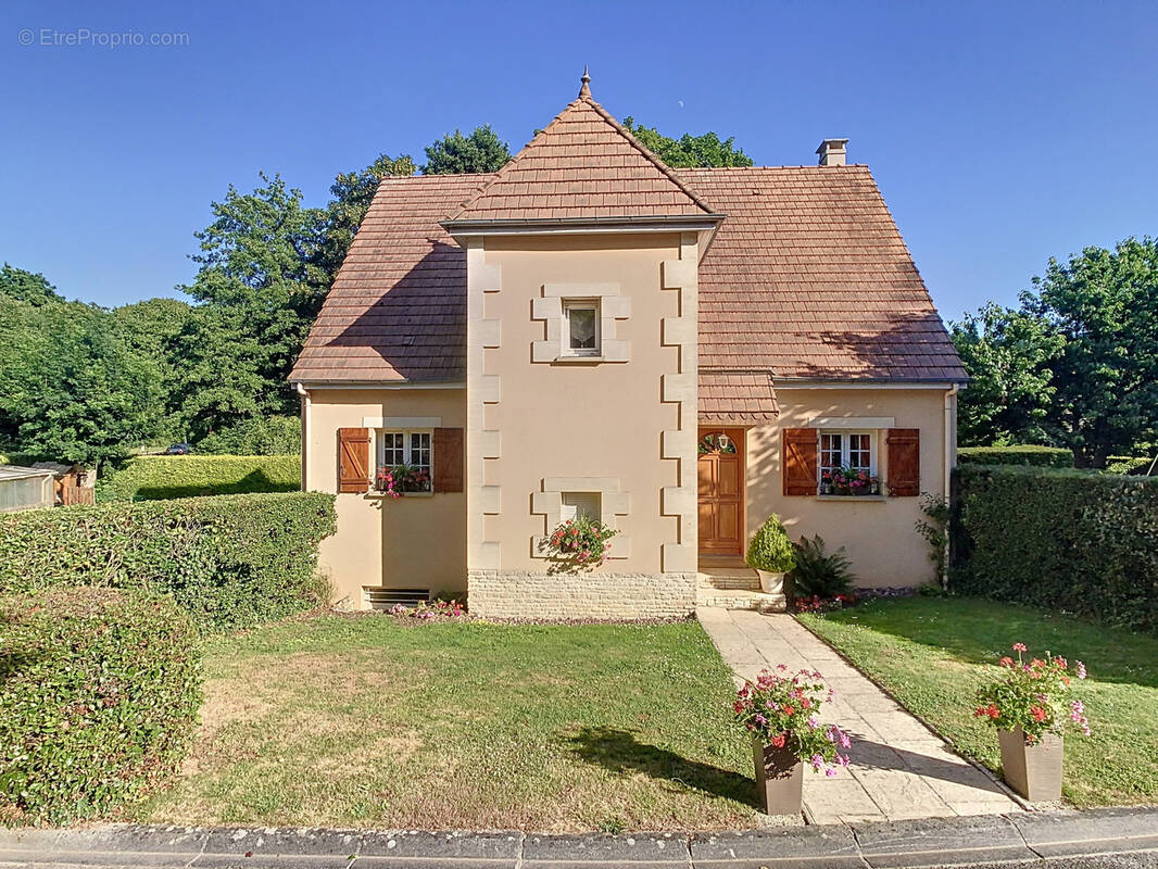 Maison à EVRECY