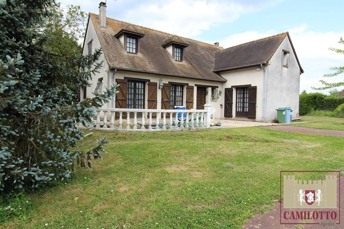 Maison à ABLIS