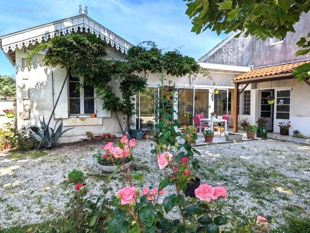 Maison à LA TREMBLADE