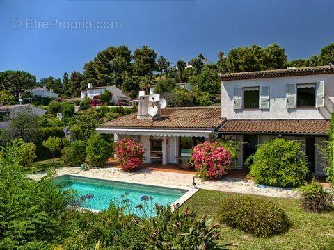 Maison à VILLENEUVE-LOUBET