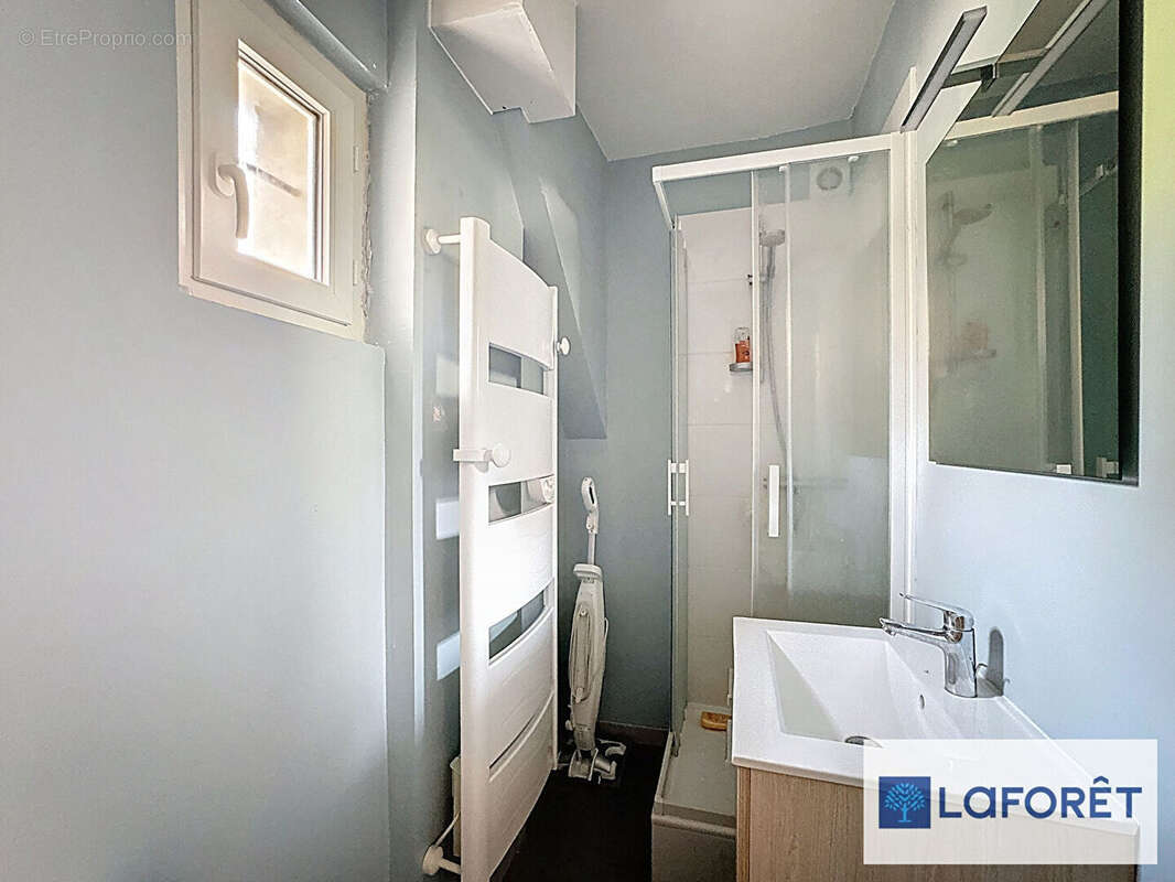 Appartement à BEYNES