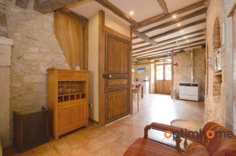Maison à CHARROUX