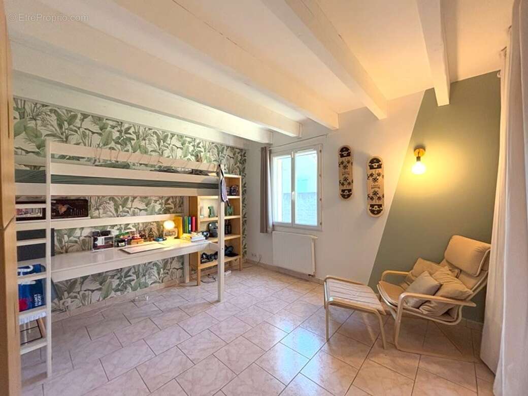Maison à DONZERE