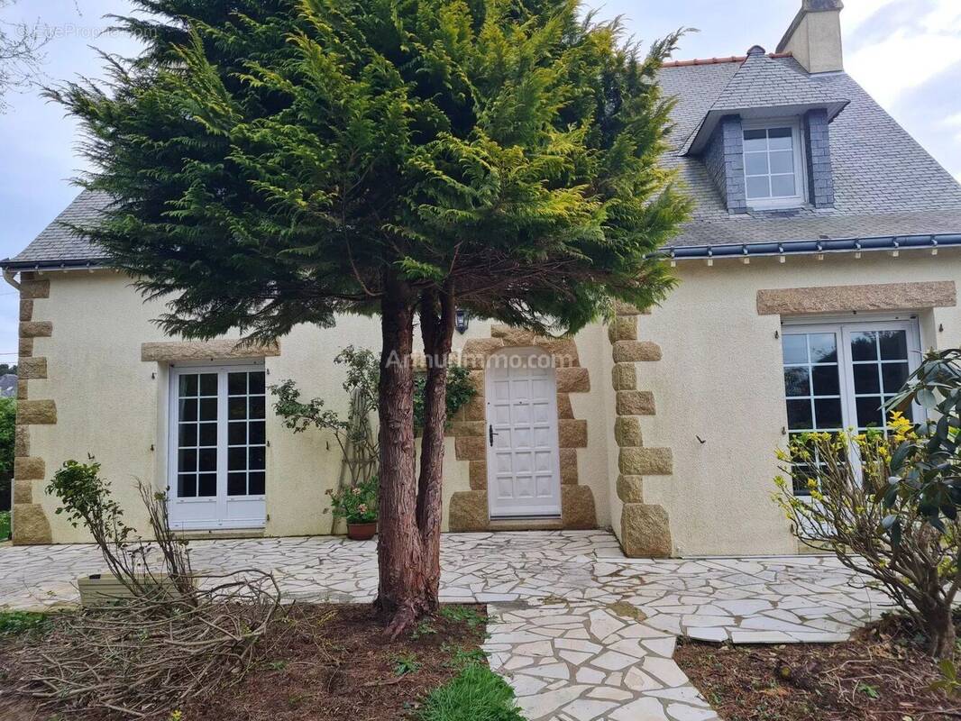 Maison à PLUVIGNER