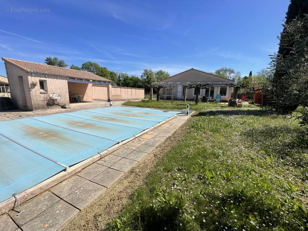 Maison à LEZAN