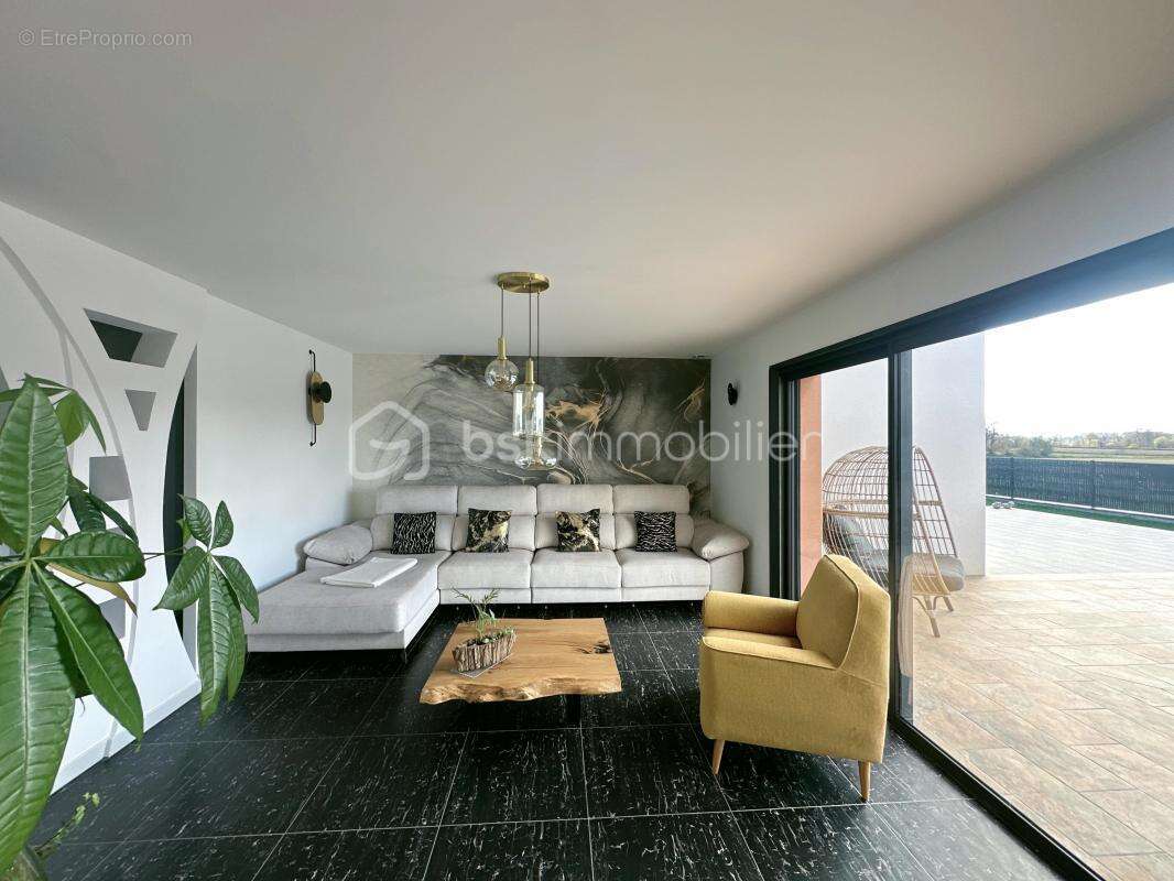 Maison à MORLAAS