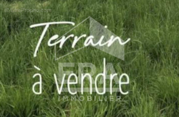 Terrain à SAINT-ETIENNE-DU-GRES