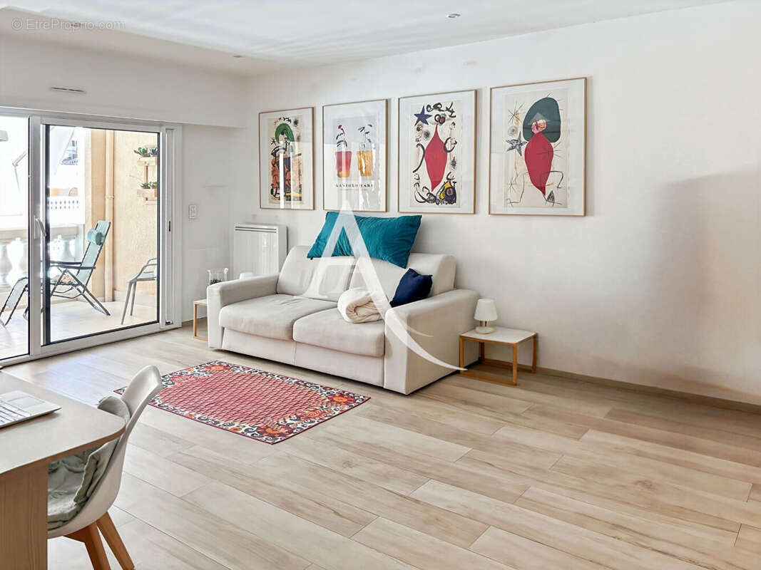 Appartement à LE CANNET
