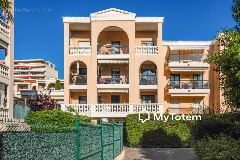 Appartement à LE CANNET